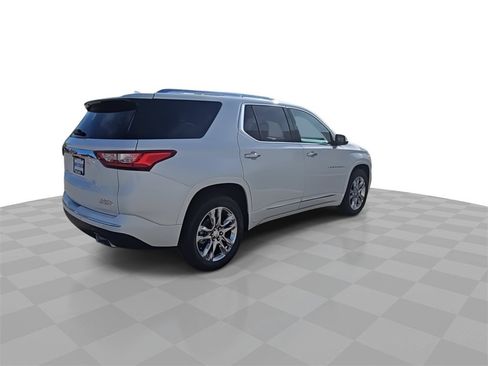 Certified 2020 Chevrolet Traverse High Country image 8