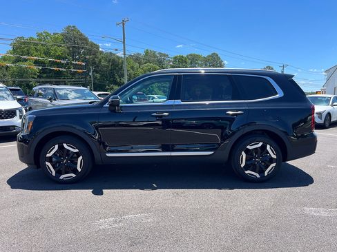 Used 2024 Kia Telluride S w/ S Sunroof Package FWD image 2