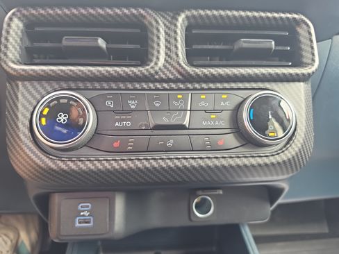Used 2024 Ford Maverick Tremor w/ Tremor Off-Road Package AWD/4WD image 29