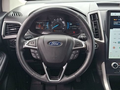 Used 2022 Ford Edge SEL AWD/4WD image 19
