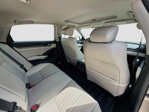 Used 2019 Honda Accord Touring image 30