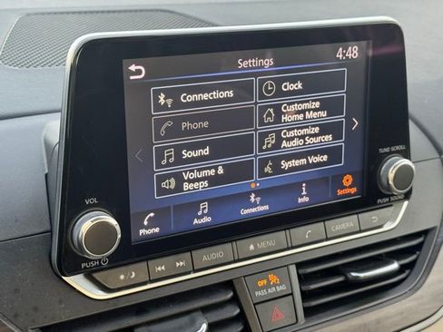 Used 2024 Nissan Altima 2.5 SV image 36