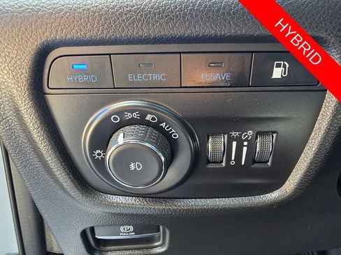 Used 2023 Jeep Grand Cherokee Overland w/ Advanced Protech Group III AWD/4WD image 12