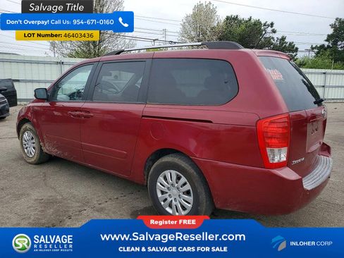 Used 2011 Kia Sedona LX image 3
