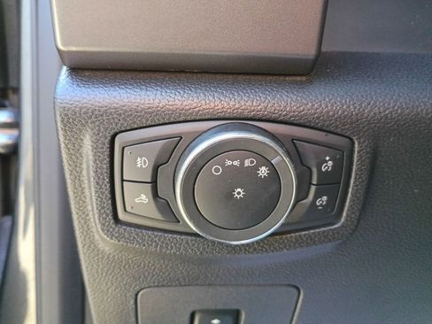 Used 2017 Ford F150 XLT w/ Equipment Group 302A Luxury image 21