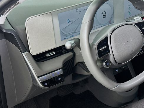 Used 2024 Hyundai Ioniq 5 SEL image 17