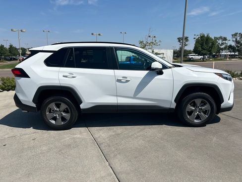 Used 2024 Toyota RAV4 XLE AWD/4WD image 9