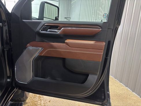 Used 2024 GMC Sierra 2500 Denali Ultimate w/ Snow Plow Prep/Camper Package image 27