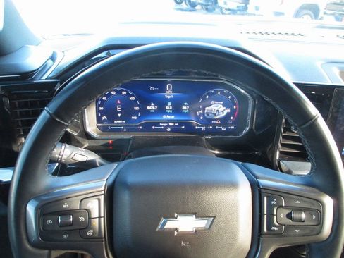 Used 2025 Chevrolet Silverado 3500 High Country w/ Technology Package image 36