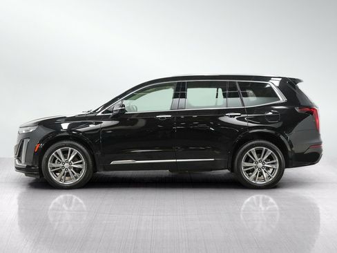 Used 2022 Cadillac XT6 Premium Luxury AWD/4WD image 2