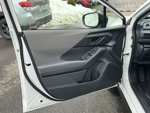 Certified 2025 Subaru Crosstrek 2.0i Premium image 8
