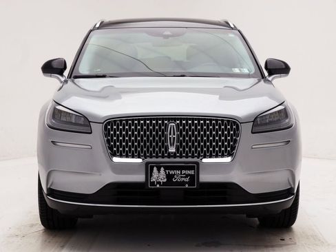 Used 2022 Lincoln Corsair AWD w/ Premium Package image 4