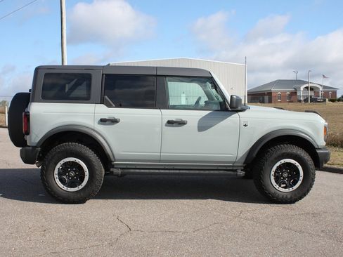 Used 2023 Ford Bronco Big Bend w/ Sasquatch Package image 18