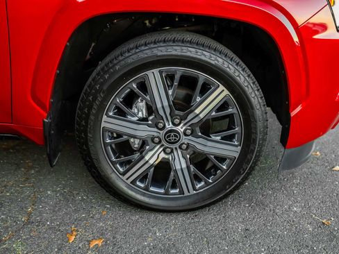 Used 2024 Toyota Sequoia Capstone image 7