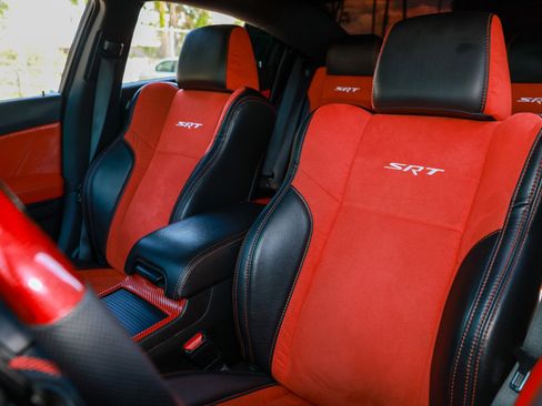 Used 2019 Dodge Charger GT w/ Blacktop Package RWD image 9