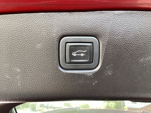 Used 2024 Chevrolet Blazer LT w/ Convenience Package image 17