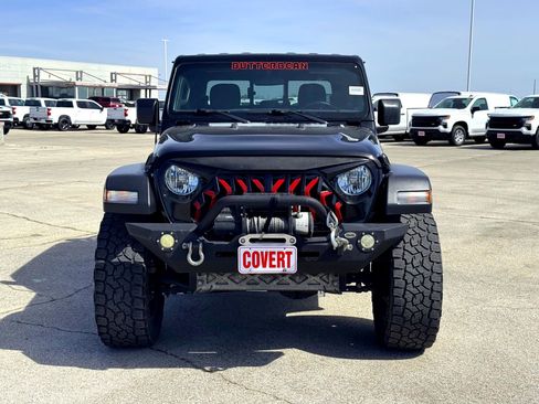 Used 2020 Jeep Gladiator Sport w/ Quick Order Package 24S image 4