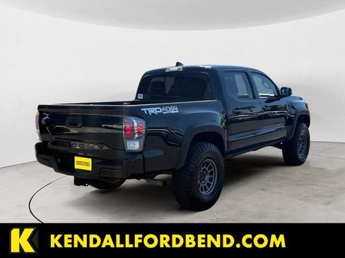 Used 2021 Toyota Tacoma TRD Off-Road w/ TRD Premium Off Road Package AWD/4WD image 5