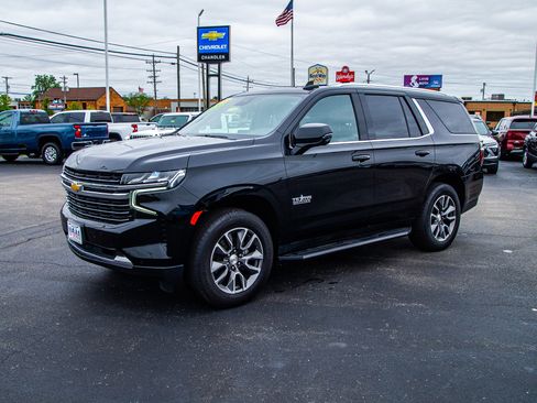 Used 2023 Chevrolet Tahoe LT w/ LT Signature Package AWD/4WD image 3