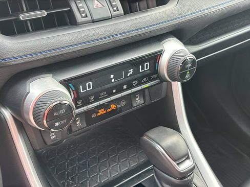 Used 2023 Toyota RAV4 XSE w/ XSE Grade Weather Package AWD/4WD image 22