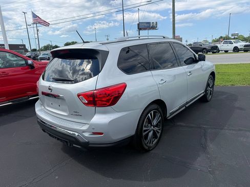 Used 2017 Nissan Pathfinder Platinum w/ Cargo Package AWD/4WD image 6