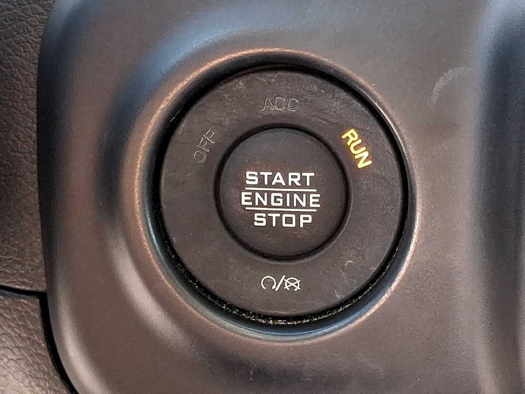 Used 2022 Jeep Gladiator Mojave w/ Cold Weather Group AWD/4WD image 23