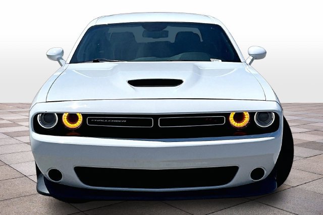 Used 2023 Dodge Challenger R/T RWD image 3