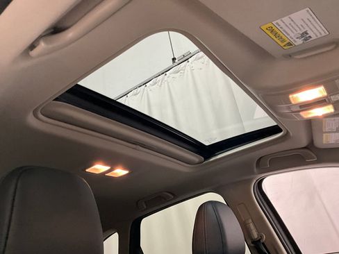 Used 2025 MAZDA CX-5 AWD 2.5 S w/ Preferred Package image 22