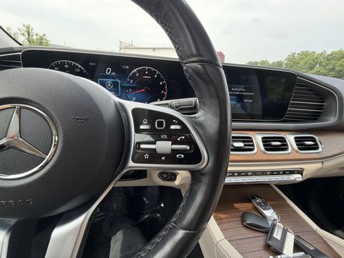 Used 2022 Mercedes-Benz GLE 350 4MATIC w/ Premium Package image 15