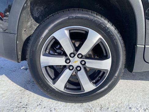 Used 2023 Chevrolet Traverse LT w/ LT Premium Package image 12