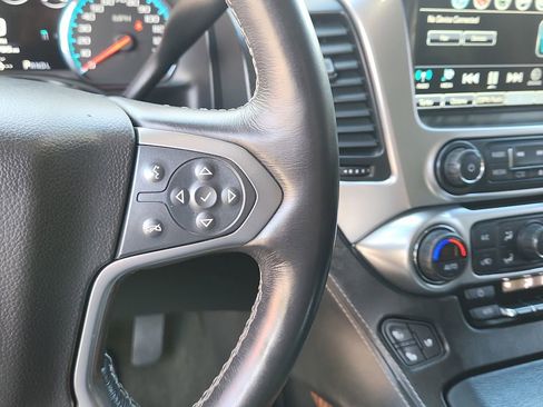 Used 2017 Chevrolet Suburban Premier image 23