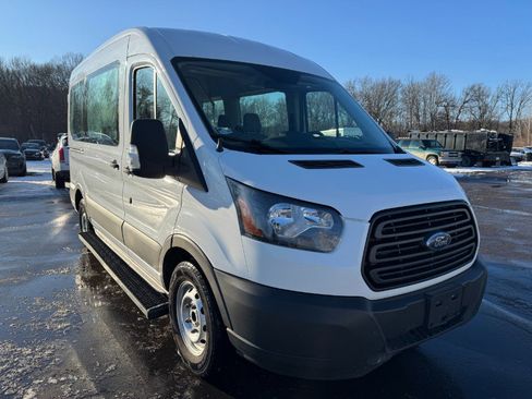 Used 2019 Ford Transit 150 XL image 7