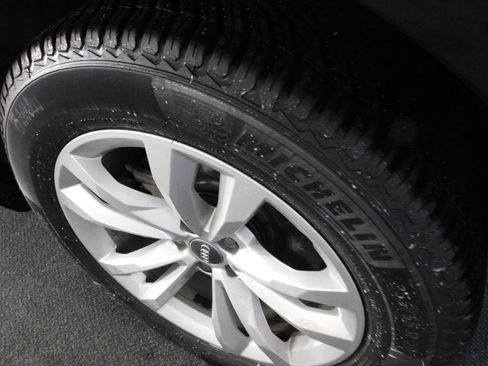 Used 2019 Audi Q7 3.0T Premium w/ Convenience Package image 22