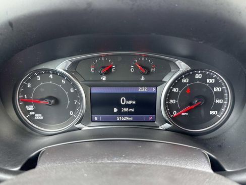 Used 2023 GMC Terrain SLT image 17