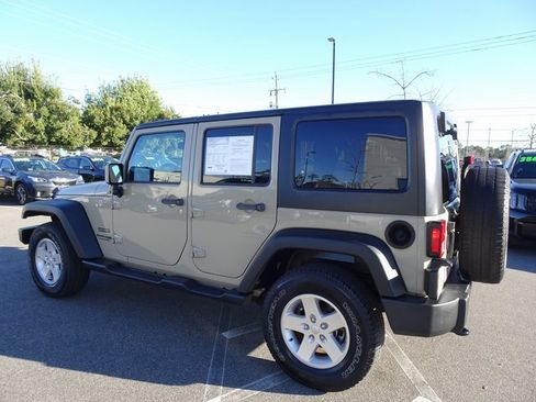 Used 2018 Jeep Wrangler Unlimited Sport S image 6