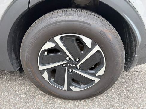 Certified 2024 Kia Sportage LX FWD image 29