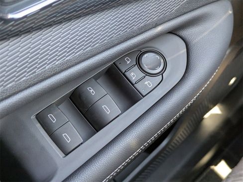 New 2024 Chevrolet Blazer EV LT image 24