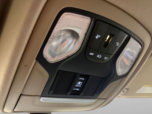 Used 2020 RAM 1500 Big Horn AWD/4WD image 36