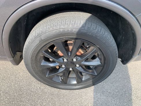 Used 2017 Dodge Durango GT w/ Blacktop Package AWD/4WD image 4