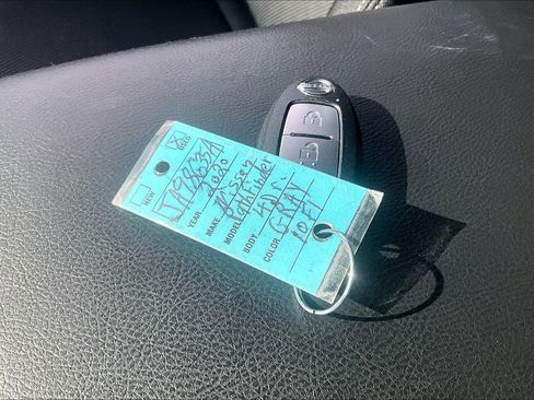 Used 2020 Nissan Pathfinder S image 10