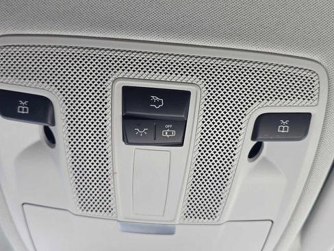 Used 2020 Mercedes-Benz GLA 250 4MATIC image 30