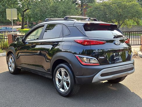 Used 2023 Hyundai Kona SEL AWD/4WD image 4