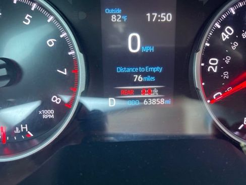 Used 2022 Toyota RAV4 LE FWD image 12