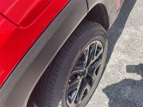 Certified 2019 Jeep Renegade Altitude w/ Quick Order Package 2XM AWD/4WD image 7