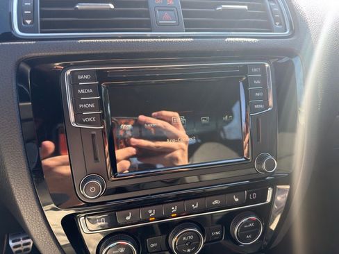 Used 2017 Volkswagen Jetta GLI image 26