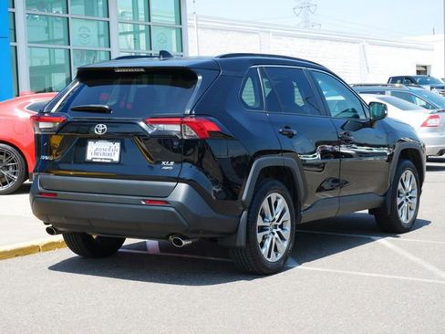 Used 2022 Toyota RAV4 XLE Premium AWD/4WD image 26