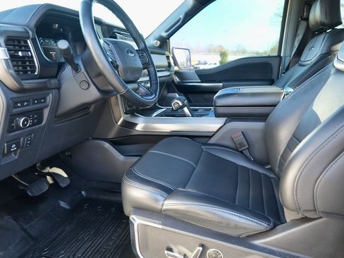 Used 2024 Ford F150 Platinum image 13