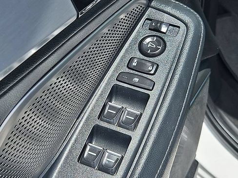 Used 2023 Acura MDX FWD image 13