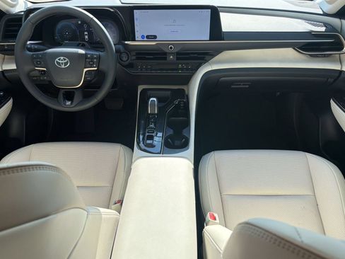 Used 2026 Toyota Crown w/ Advanced Technology Package AWD/4WD image 15
