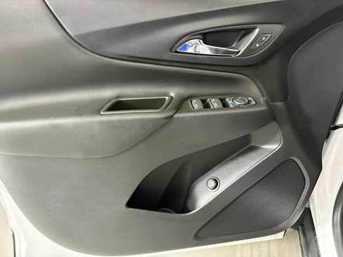 Used 2024 Chevrolet Equinox LT FWD image 14